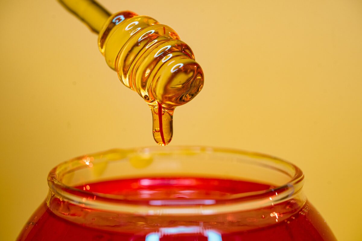 Vegan εναλλακτικές για να αντικαταστήσεις το μέλι
