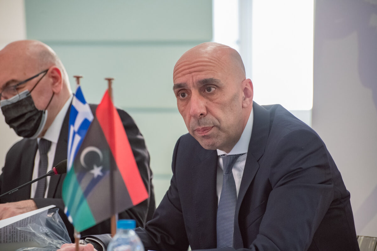 Γ. Μπρατάκος: Συνάντηση με αντιπροσωπεία από τη Λιβύη