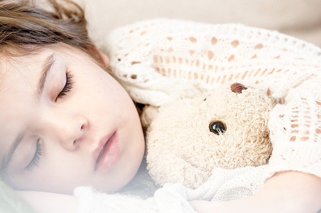 Πώς σχετίζεται ο ύπνος των παιδιών με τη διατροφή τους