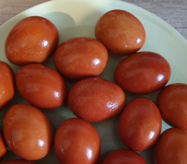 πασχαλινά αυγά με φυσικό τρόπο