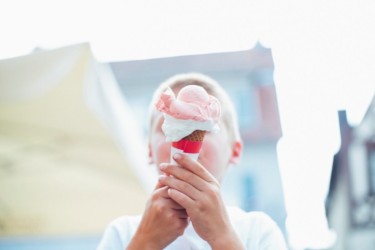 Unilever: Τέλος στις διαφημίσεις παγωτών και αναψυκτικών σε παιδιά