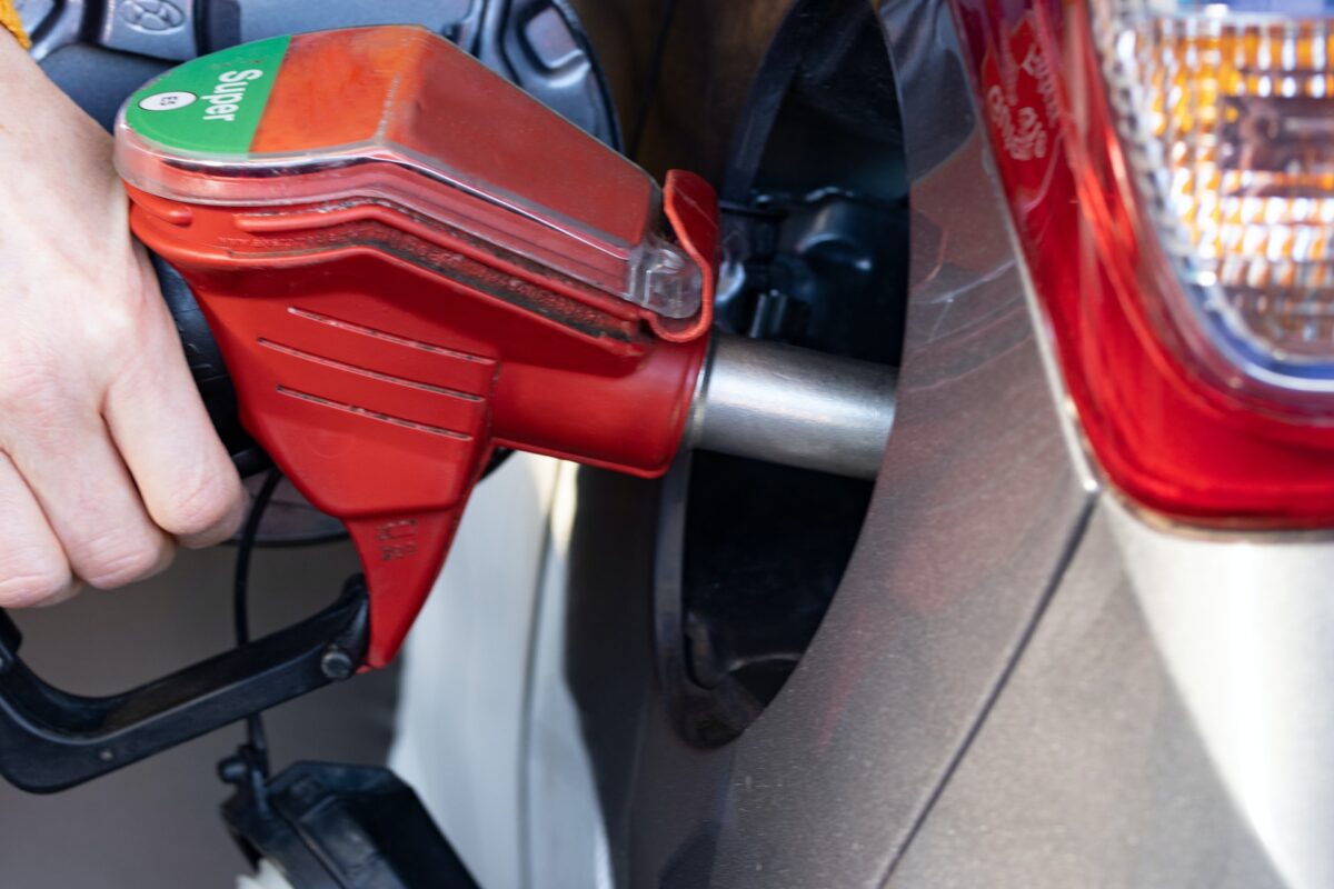 Fuel Pass 2: Οι δικαιούχοι και τα ποσά της επιδότησης