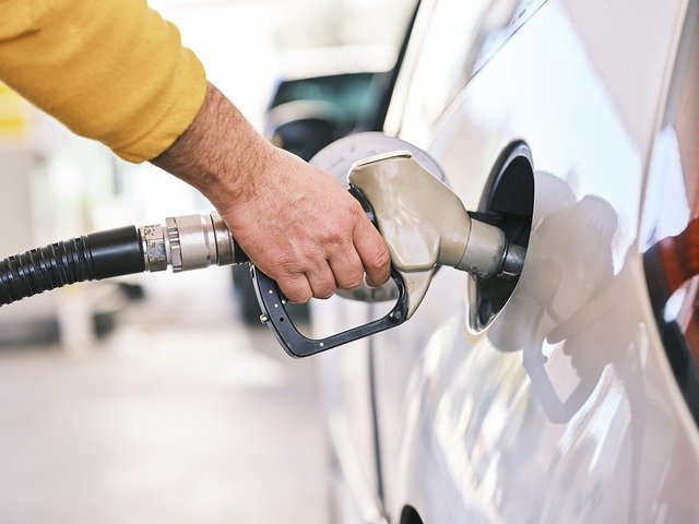 Fuel Pass: «Κλειδώνει» η επέκταση της επιδότησης καυσίμων και τον Ιούλιο