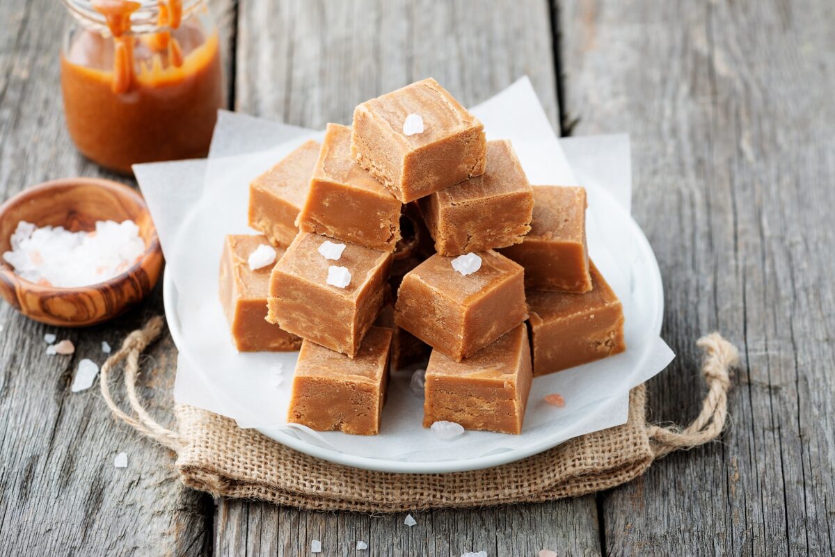 Salted Caramel: Το φαινόμενο που έχει κατακτήσει την ζαχαροπλαστική