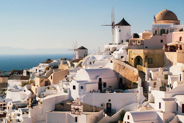 Ποιες μακρινές αγορές βάζουν την Ελλάδα στο top-10 των επιλογών για διακοπές