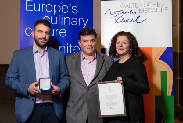 Τρικαλινός βραβείο Walter Scheel Medaille