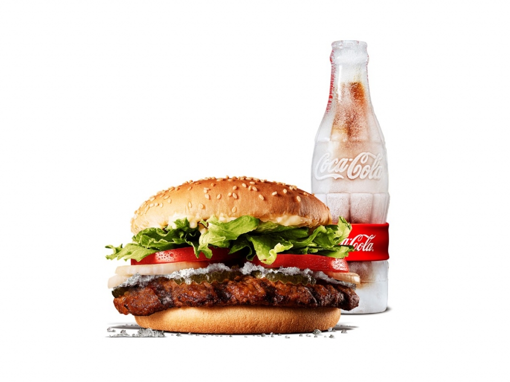 Ιαπωνία: Το Burger King σερβίρει μπέργκερ με πάγο λόγω καύσωνα