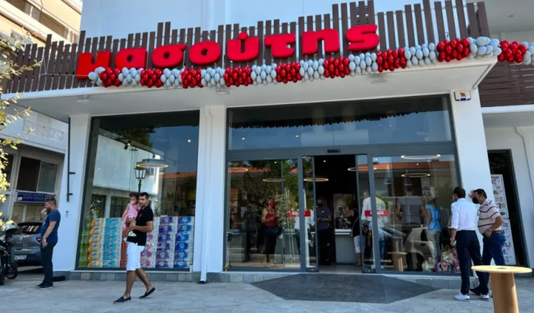 Μασούτης: Νέο κατάστημα στο κέντρο της Ναυπάκτου