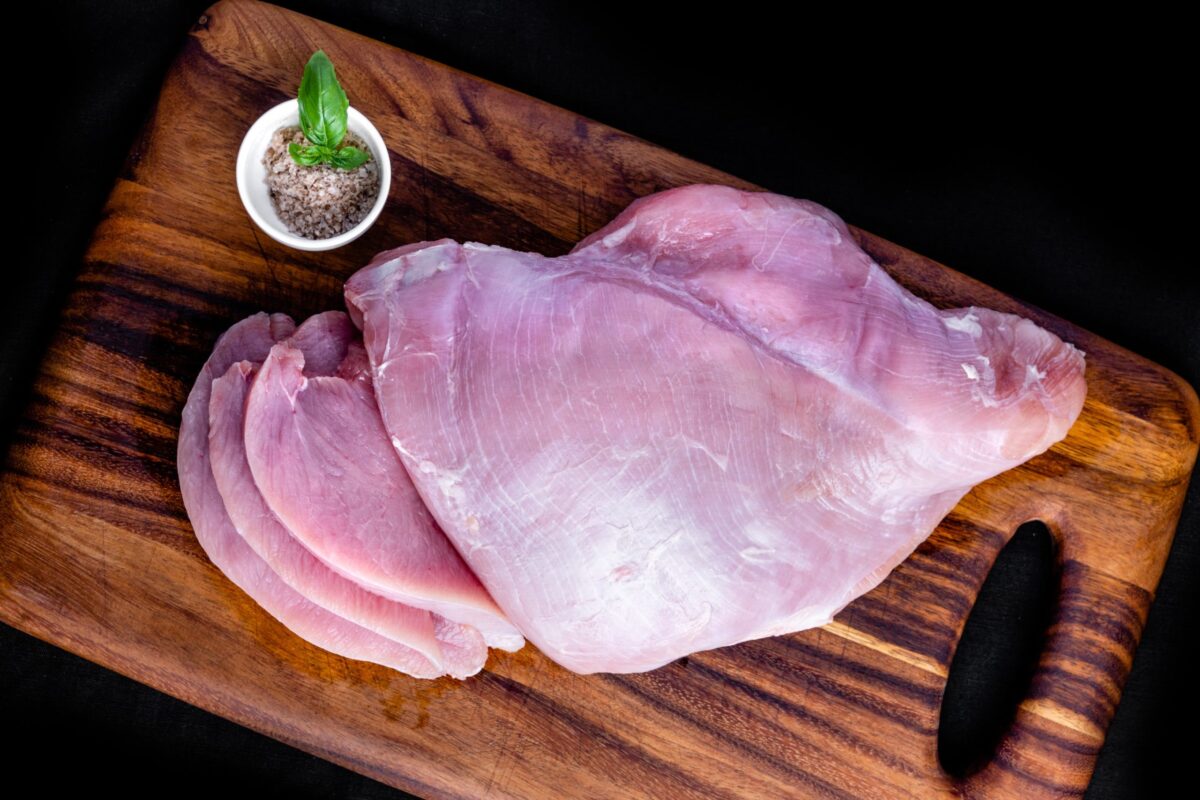 O FDA ενέκρινε κοτόπουλο που καλλιεργείται σε εργαστήριο