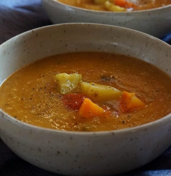 Χειμωνιάτικη σούπα λαχανικών από την food blogger Φαγανούλα