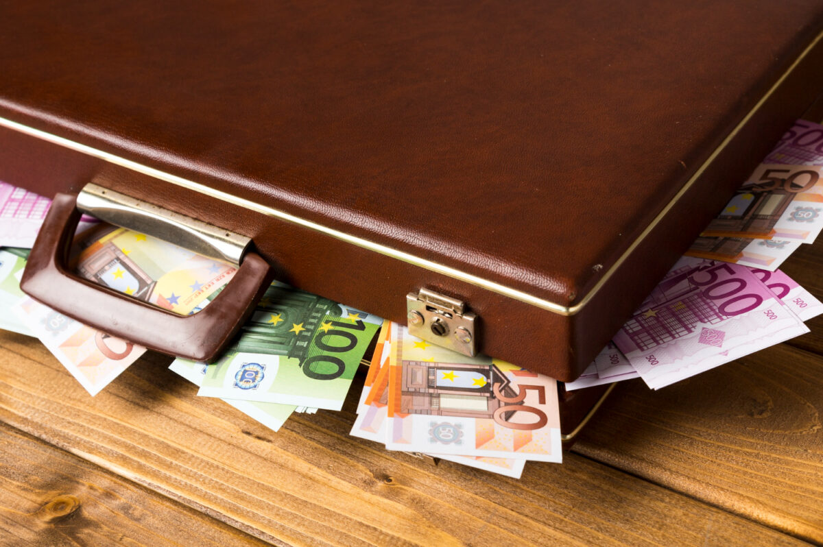 Forbes: Αυτοί είναι οι 6 πλουσιότεροι Έλληνες για το 2023