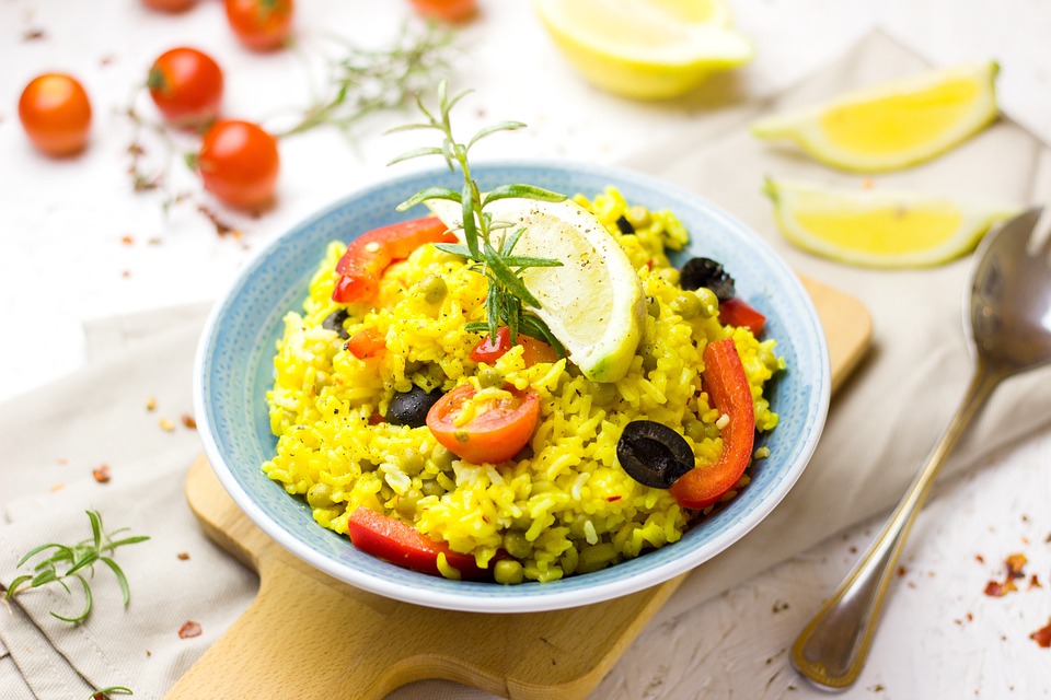 Τηγανητό ρύζι με λαχανικά – Απλή και πεντανόστιμη λύση για γρήγορο γεύμα