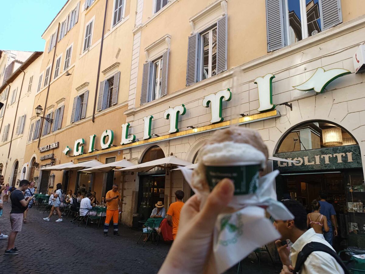 Το FoodLife δοκιμάζει gelato στο θρυλικό Giolitti της Ρώμης