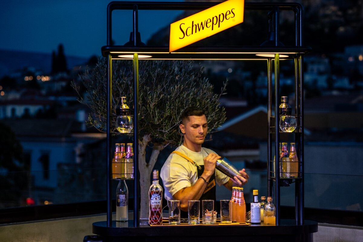 Schweppes: Πραγματοποιήθηκε ο πρώτος bartending διαγωνισμός – Οι νικητές