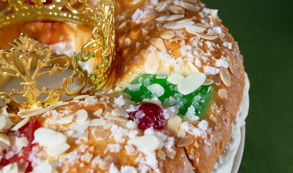 Roscón de Reyes: Η ισπανική βασιλόπιτα για τα Θεοφάνεια