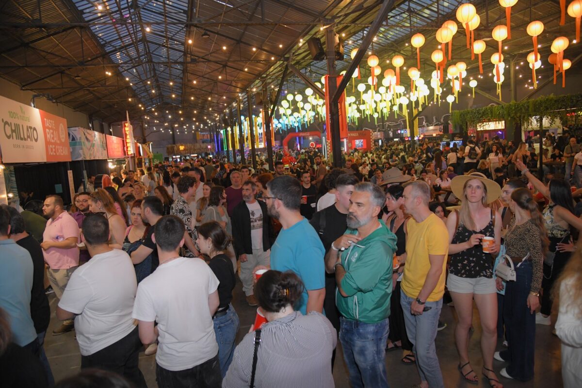«Ταξιδέψαμε» στις γεύσεις από τις γειτονιές του κόσμου και ζήσαμε μία ξεχωριστή εμπειρία στο Athens Street Food Festival