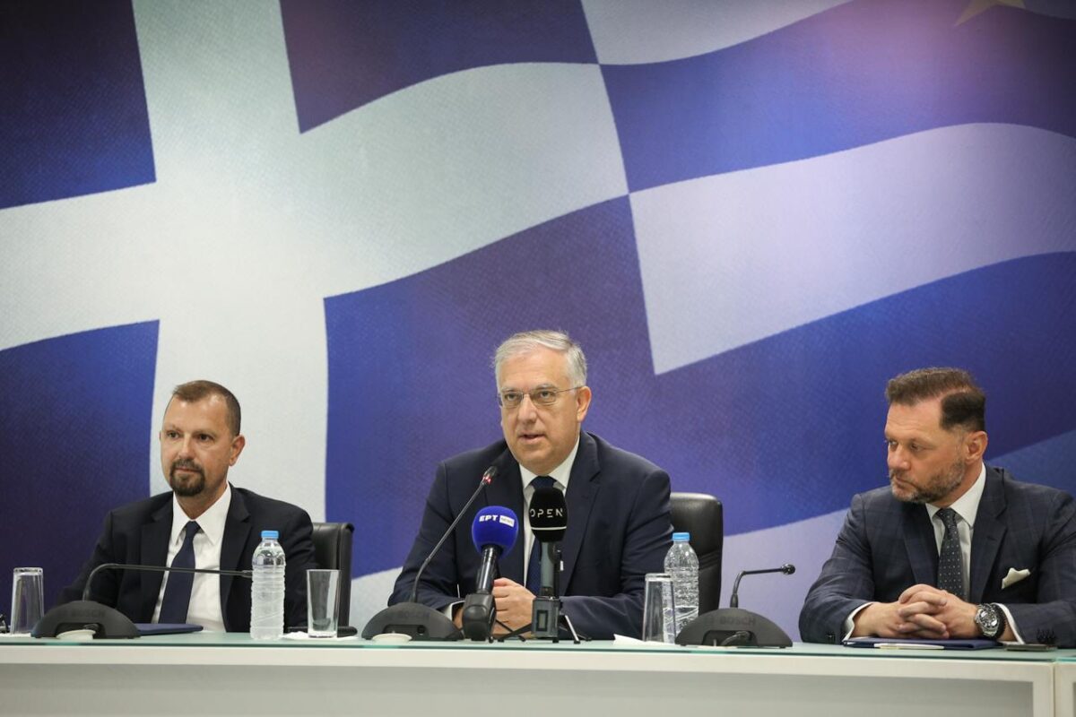 Υπογραφή μνημονίου συνεργασίας μεταξύ Θριάσιου Εμπορευματικού Κέντρου και ONEX στο υπουργείο Ανάπτυξης