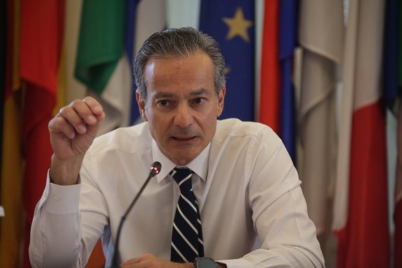 Στ. Καφούνης: 1 στα 5 ευρώ του online λιανεμπορίου πηγαίνει στην Κίνα – Απώλειες 200 εκατ. για την ελληνική οικονομία