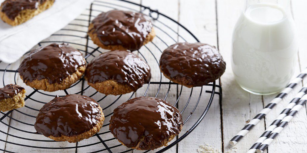 Γευστικά και υγιεινά cookies με σοκολάτα, τζίντζερ και βρώμη