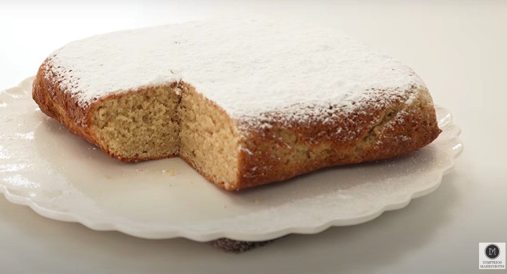 Λαχταριστό κέικ μελομακάρονο για να μπούμε σε χριστουγεννιάτικη διάθεση