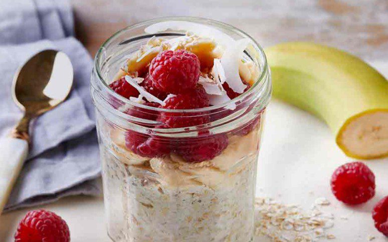 Τρεις θρεπτικές και νόστιμες προτάσεις για overnight oats