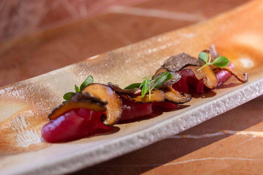 Το THE ILISIAN υποδέχεται το Onuki