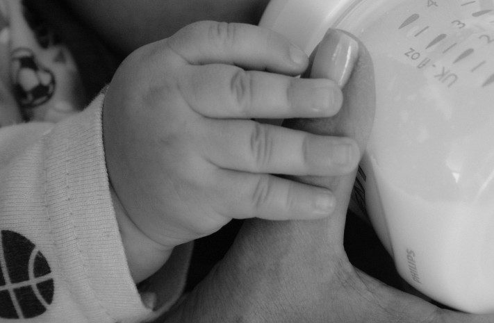 Η γαλλική Lactalis ανακαλεί βρεφικά γάλατα σε 18 χώρες