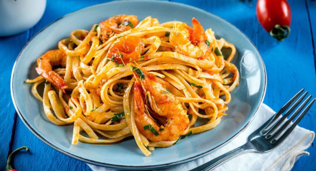 Λαχταριστές μακαρονάδες με θαλασσινά – Δείτε τις τρεις συνταγές