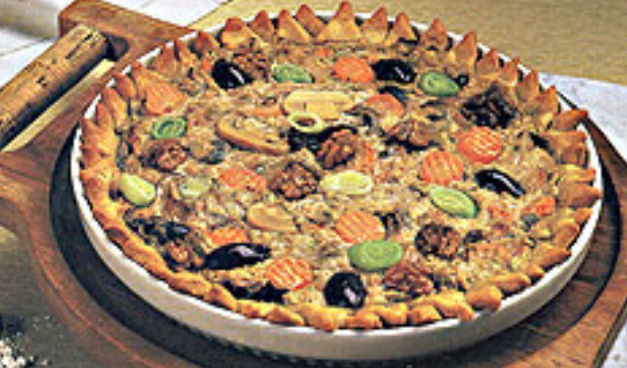 Συνταγή: Νηστίσιμη τάρτα με ταχίνι και ελιές