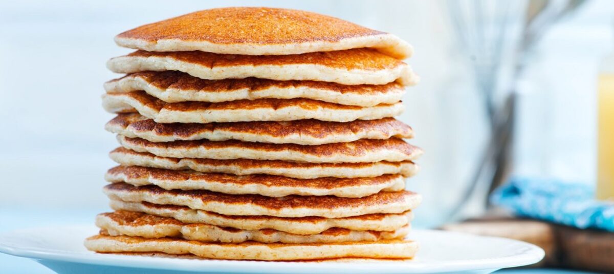 Συνταγή: Vegan pancakes με καρότο για κυριακάτικο σπιτικό brunch