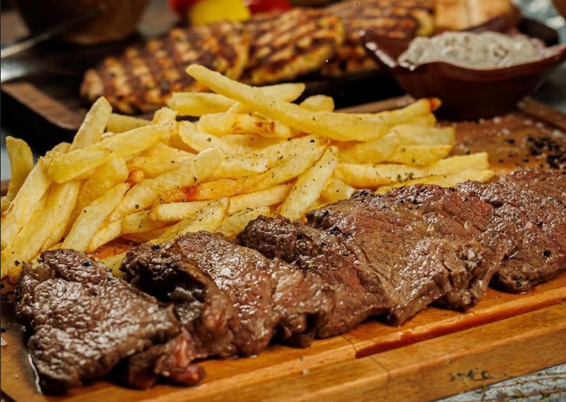 Meat n’ Roses: Εκεί όπου το κρέας γίνεται πραγματική εμπειρία