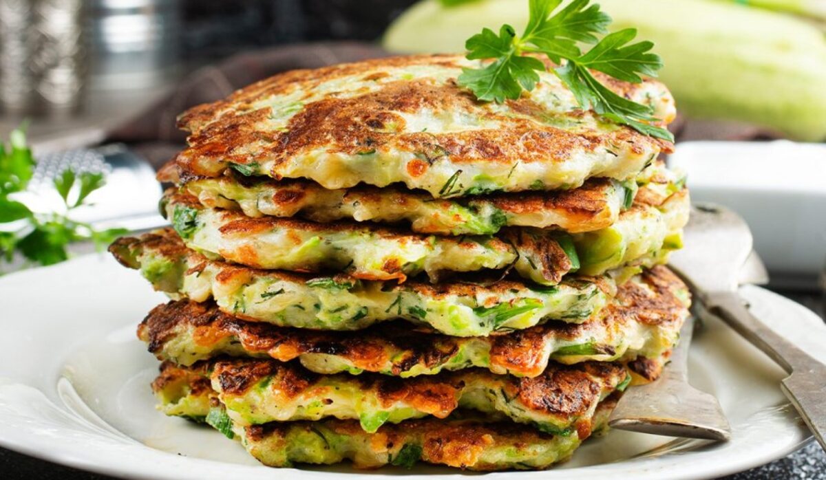 Vegan συνταγή: Αλμυρές τηγανήτες με κολοκυθάκια